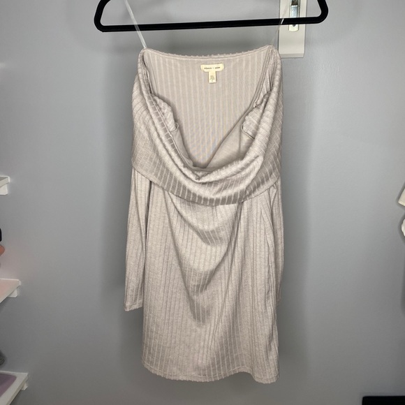 Strapless dress - Picture 4 of 4